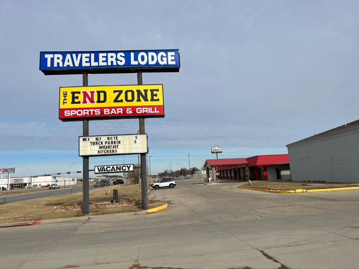 Travelers Lodge Beatrice Екстериор снимка