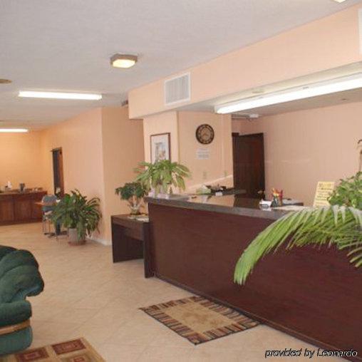 Travelers Lodge Beatrice Интериор снимка