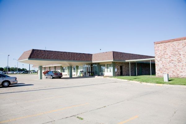 Travelers Lodge Beatrice Екстериор снимка